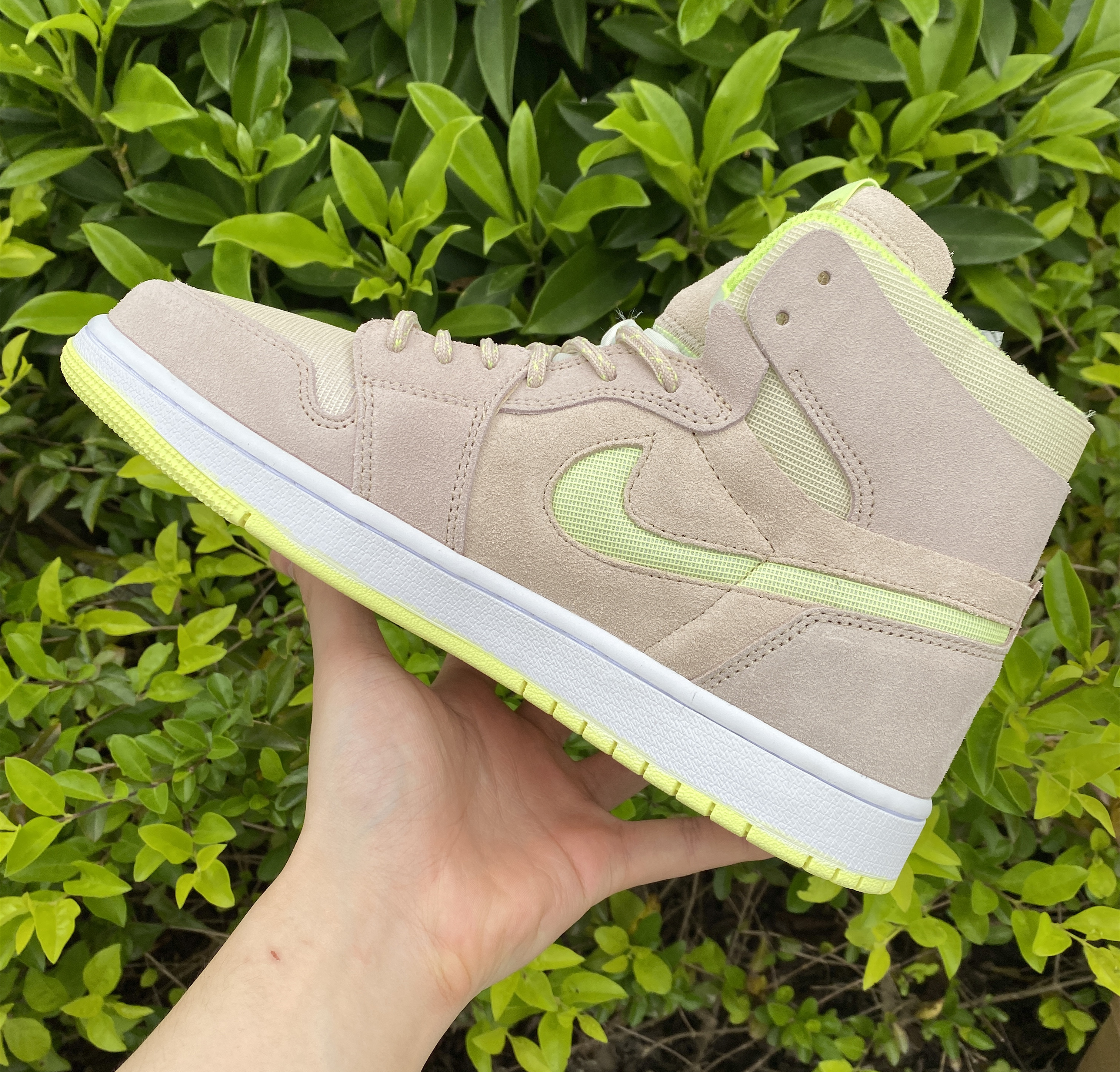 Air Jordan 1 Zoom CMFT Lemon Twist