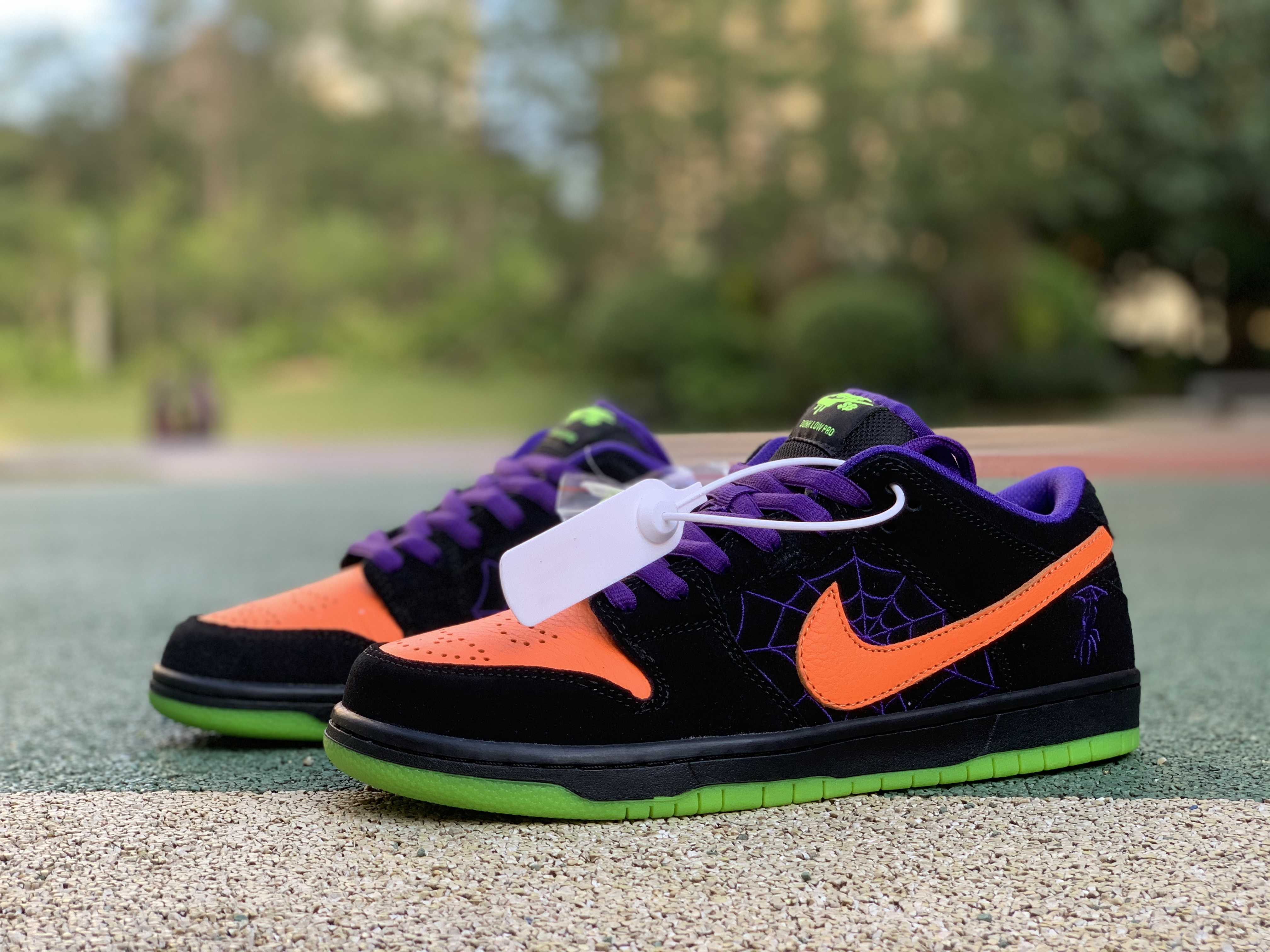 Nike SB Dunk Low “Night of Mischief”