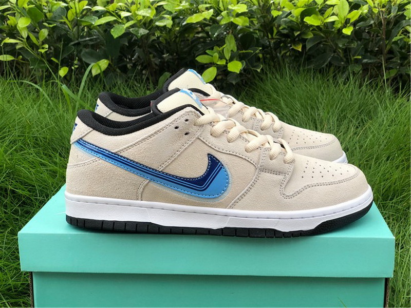Nike SB Dunk Low Truck It