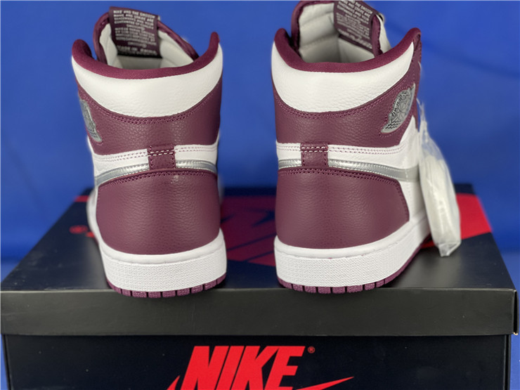 Air Jordan 1 Retro High OG 'Bordeaux'