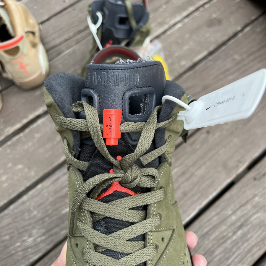 Travis Scott x Air Jordan 6