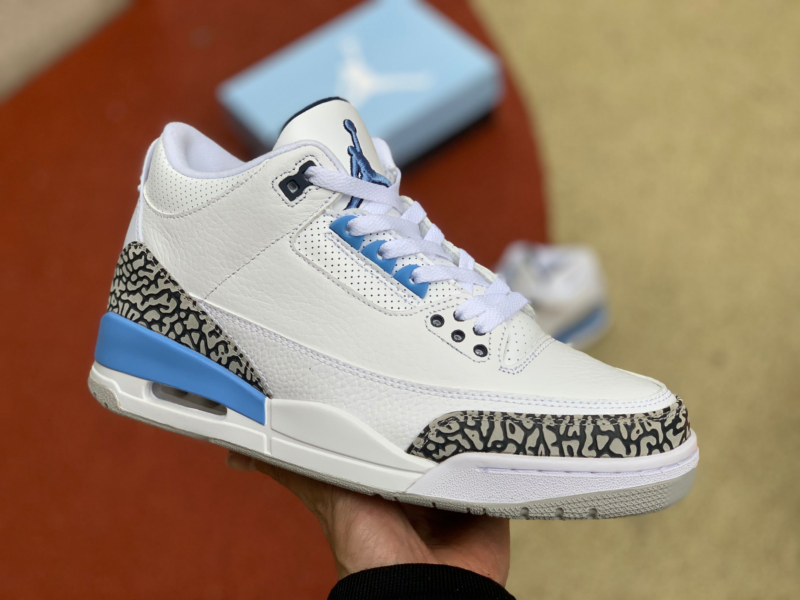 Air Jordan 3 “UNC” 2020