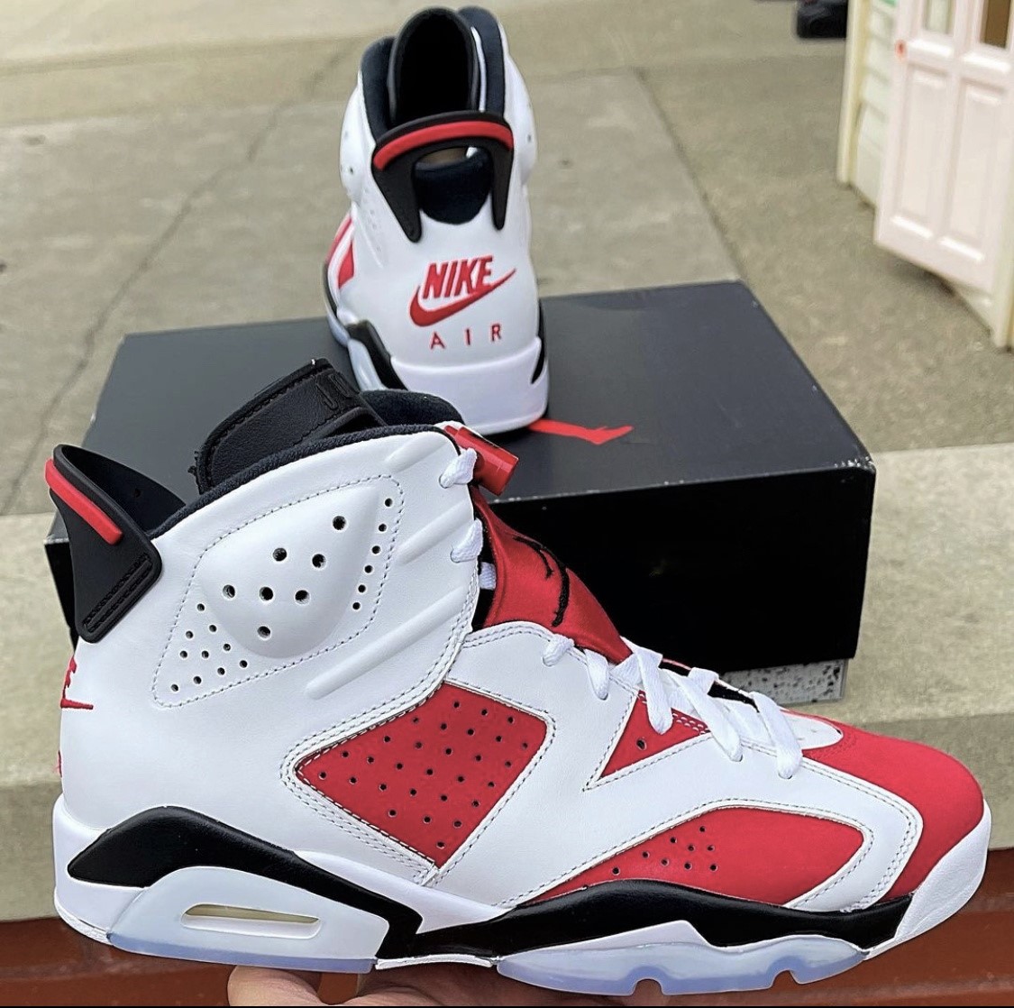 Air Jordan 6 Retro Carmine (2021)