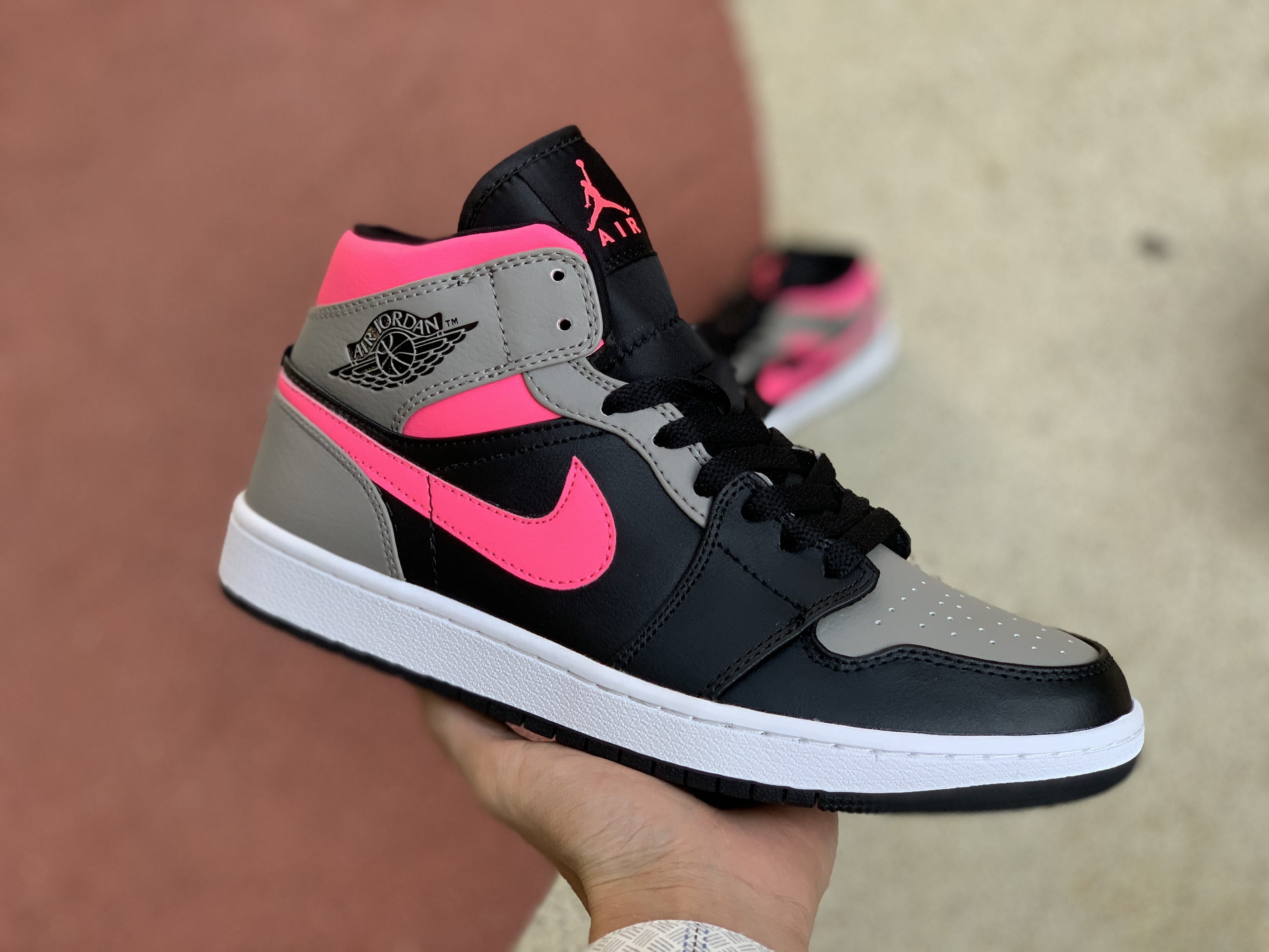 Jordan 1 Mid Pink Shadow