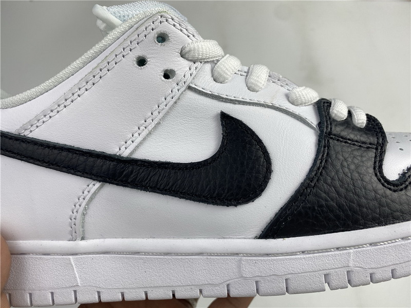 Nike SB Dunk Low Yin Yang