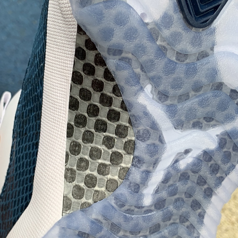 Air Jordan 11 Low “Navy Blue Snakeskin”