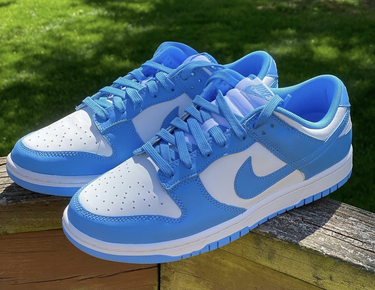 Nike Dunk Low UNC (2021)
