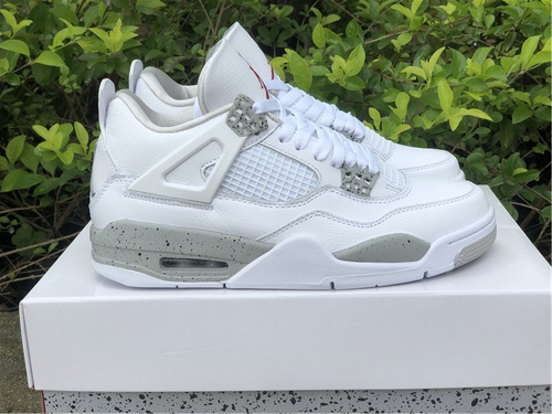 Air Jordan 4 “White Oreo”