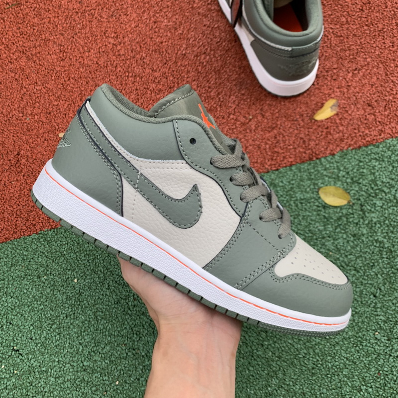 Air Jordan 1 Low shoes