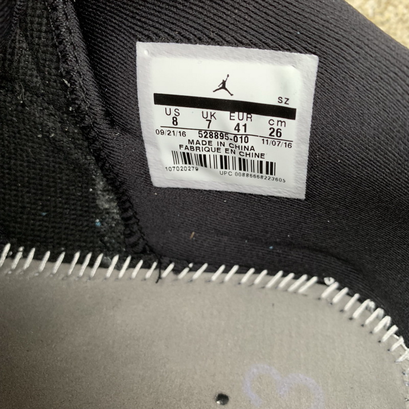 Air Jordan 11 Low “Barons”