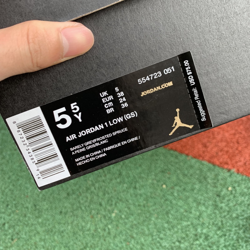 Air Jordan 1 Low shoes