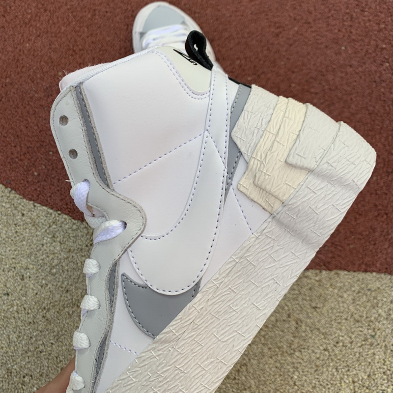 Nike Blazer Mid sacai White Grey