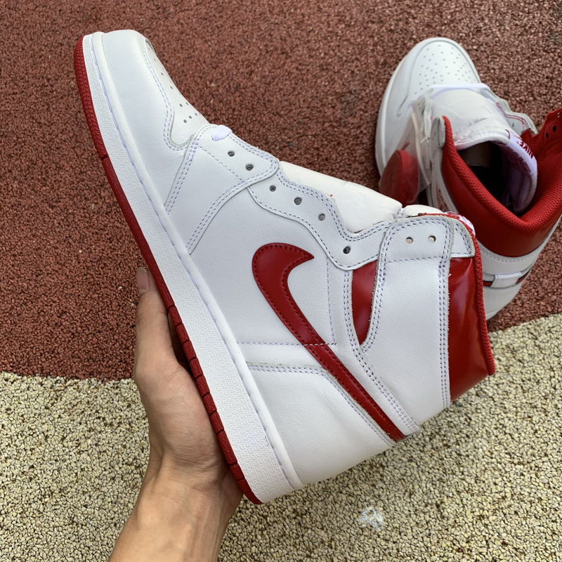 Air Jordan 1 High OG “Metallic Red”
