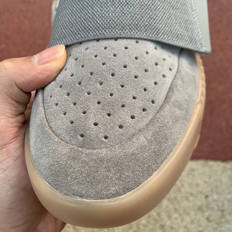 AD Yeezy 750 Boost Light Grey