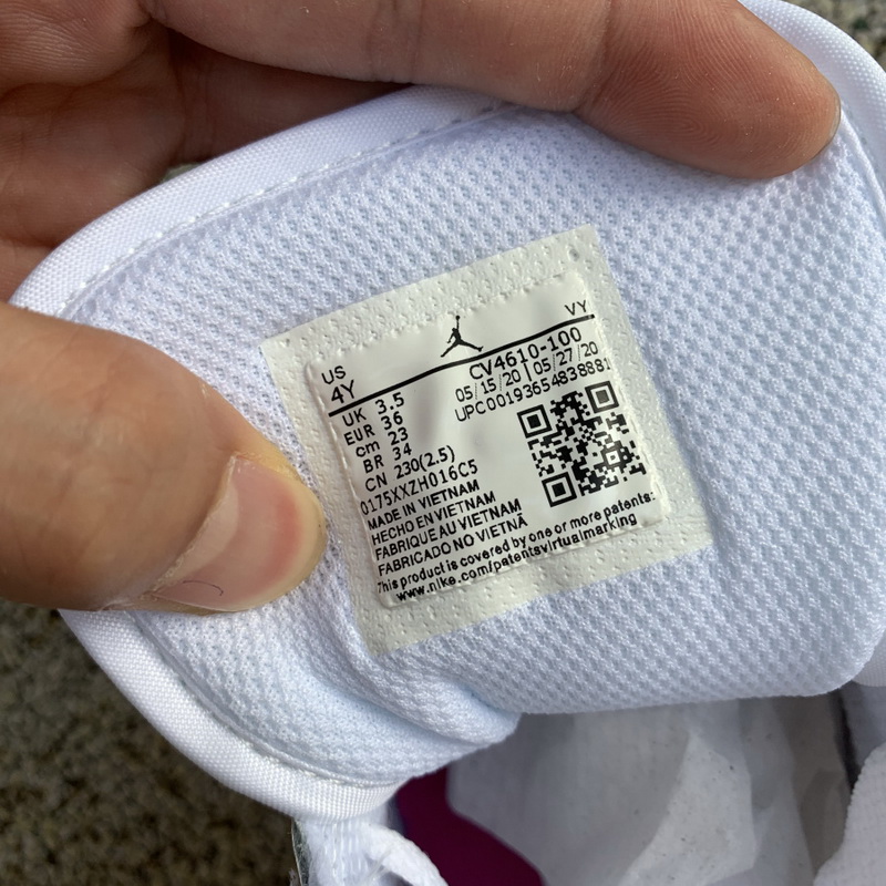 Air Jordan 1 Low Edge Glow