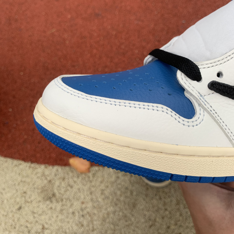 Fragment x Travis Scott x Air Jordan 1 High