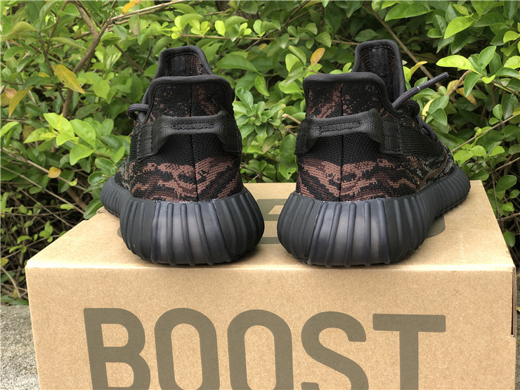 Yeezy Boost 350 Boost V2 “MX Rock”