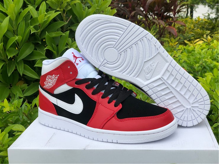 Air Jordan 1 Mid Black Red