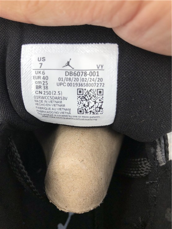 Air Jordan 1 Mid SE Black