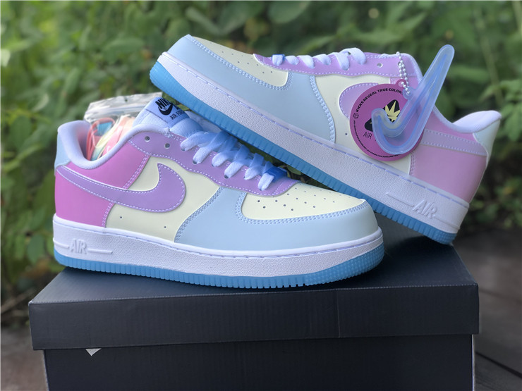 NIKE Air Force 1'07 LX UV