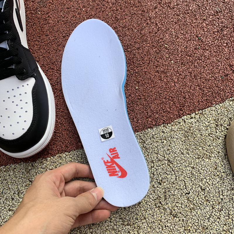 Air Jordan 1 Retro High OG Rust Pink