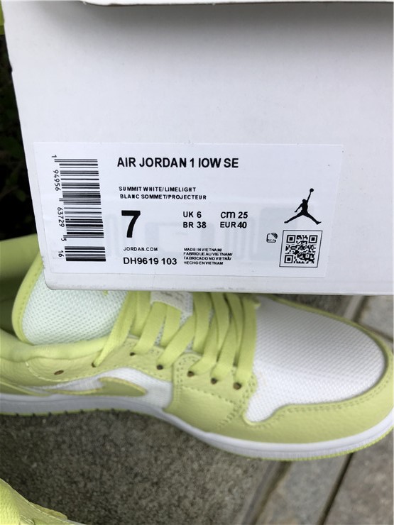 Air Jordan 1 Low Limelight