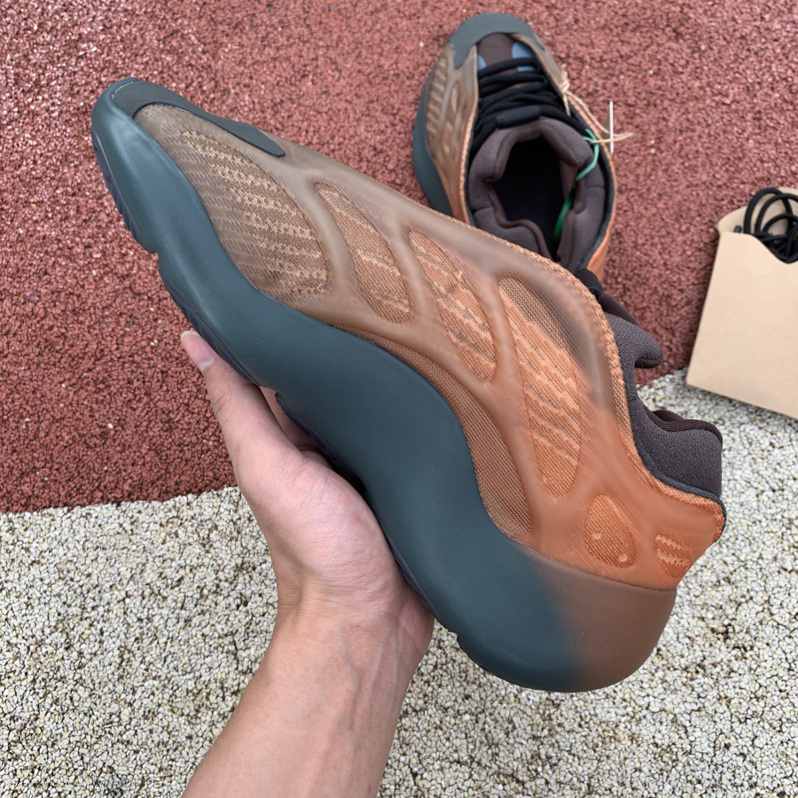 Yeezy 700 V3 COPFAD GY4109