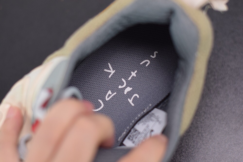 Travis Scott x Nike Air Max 270 React