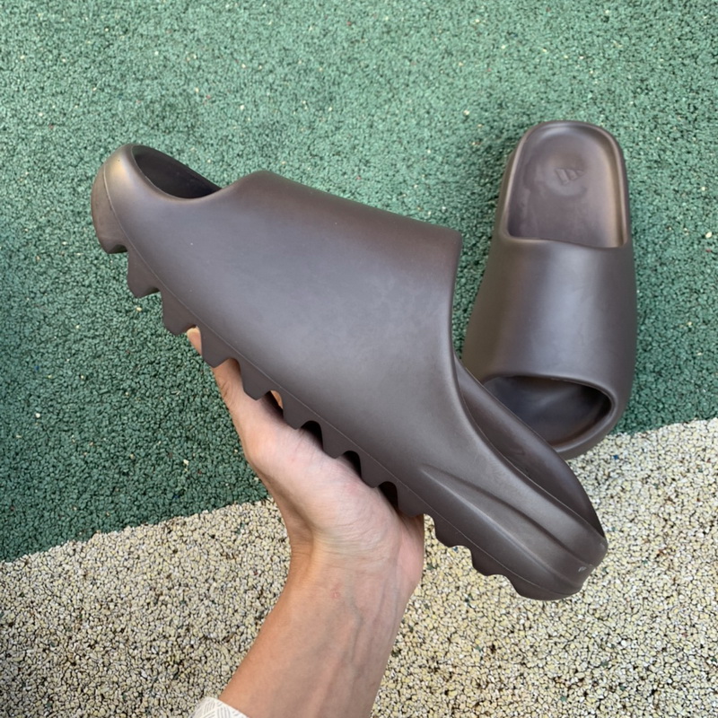 Yeezy Slide