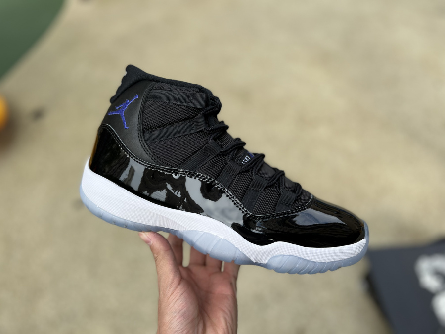 Air Jordan 11 “Space Jam” 2016 GS