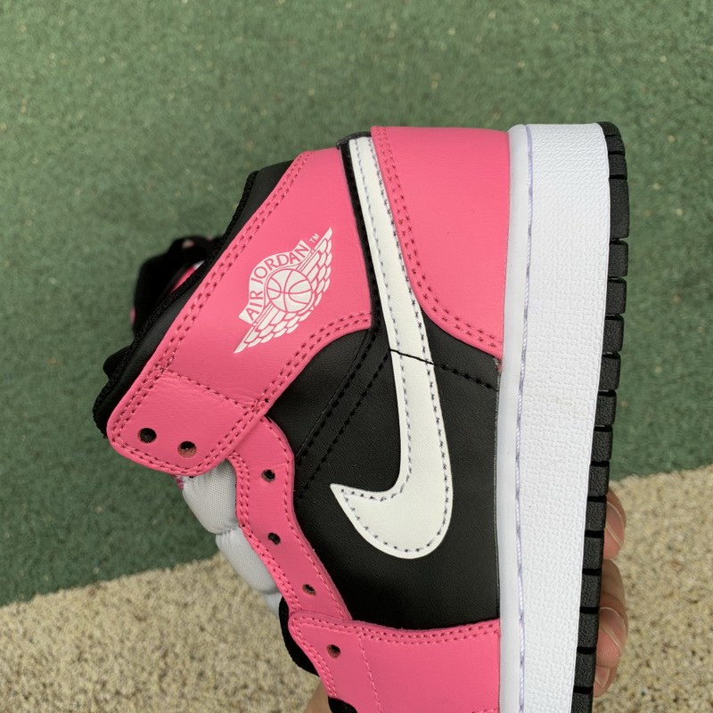 Jordan 1 Mid Shoes048
