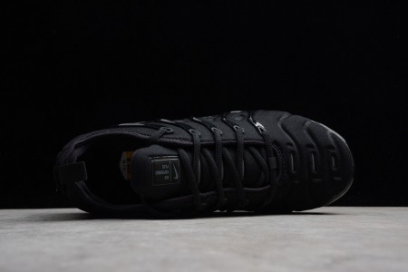 Nike Air VaporMax Plus Triple Black