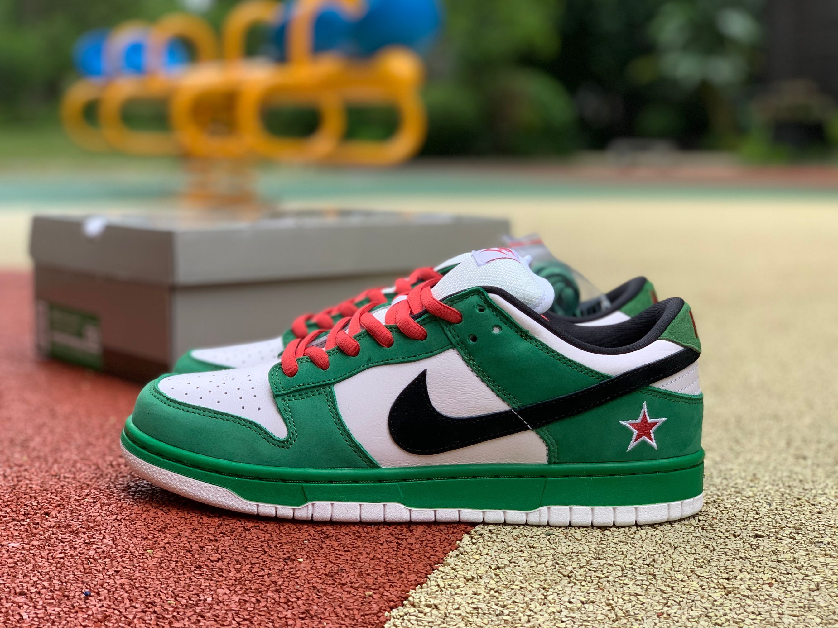 Nike Dunk Low Pro SB “Heineken” GS