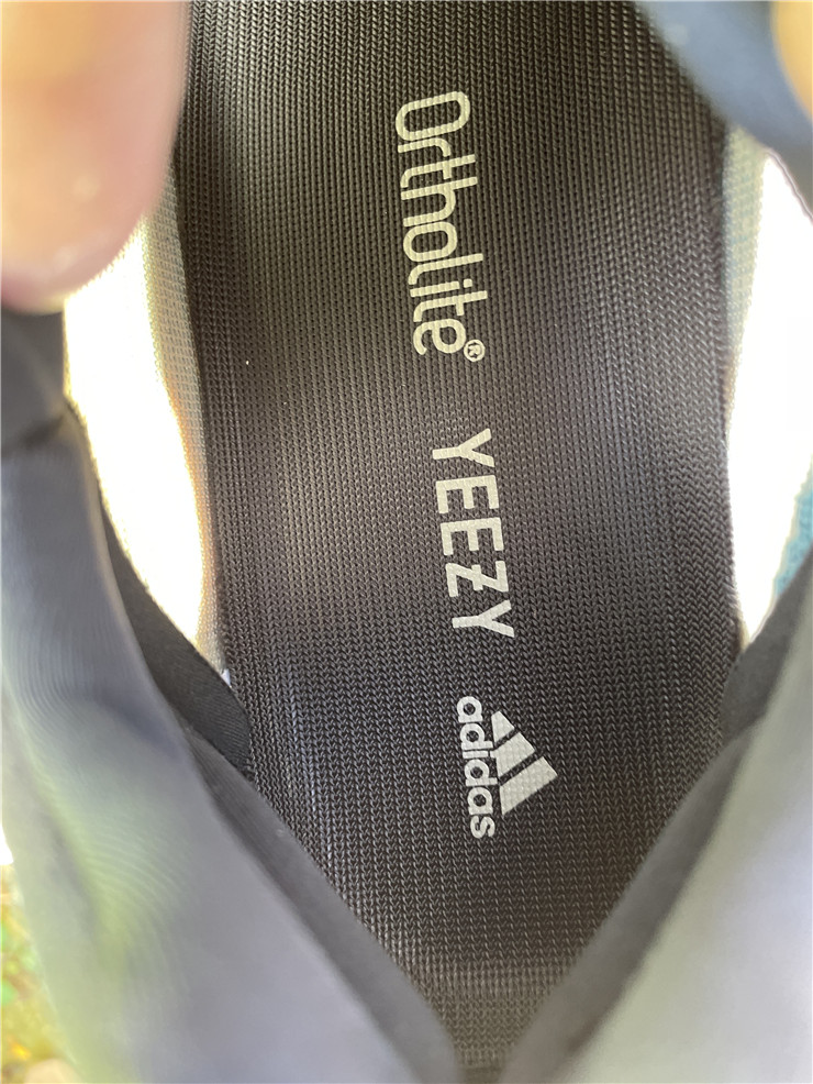 Yeezy 700 V3 ''Methylene blue''