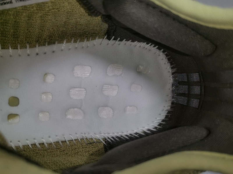 Yeezy Boost 350 V2 “Sulfur”