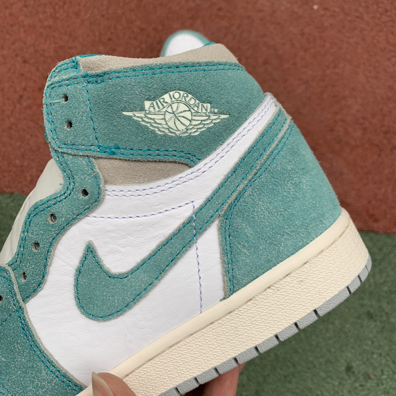 Air Jordan 1 “Turbo Green” GS