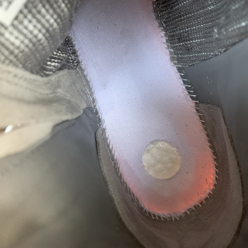 AD Yeezy 750 Boost Light Grey