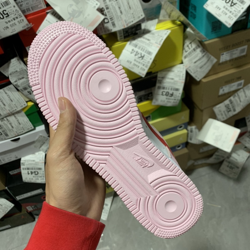 Nike Air Force 1 07 QS Valentine's Day Love Letter