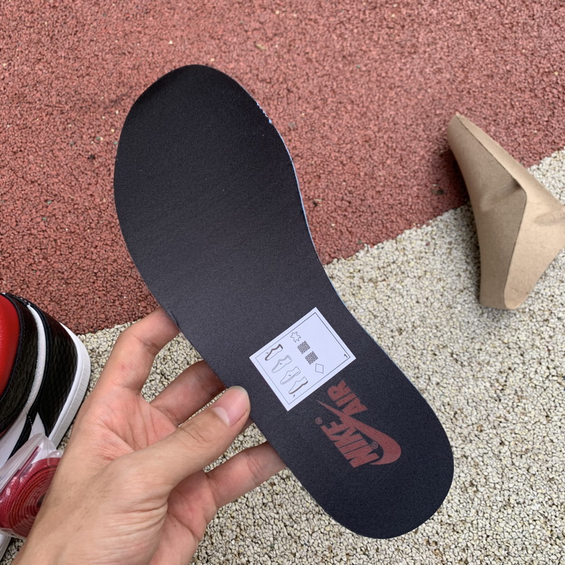 Air Jordan 1 High OG WMNS “Satin Snake”