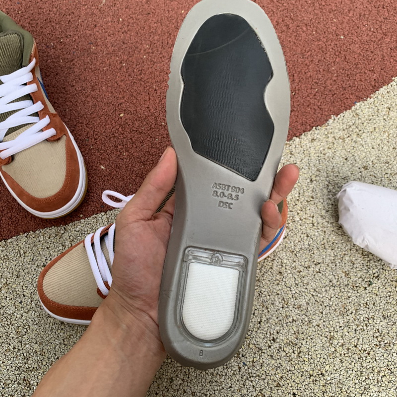 Nike SB Dunk Low Corduroy Dusty Peach