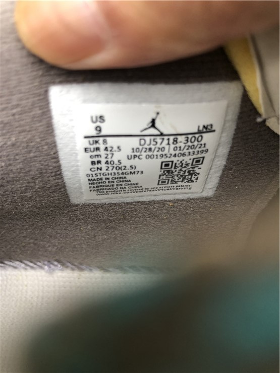 Union x Air Jordan 4