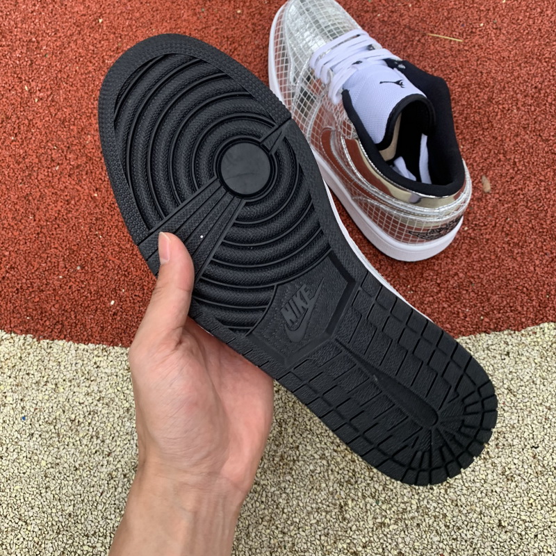 Air Jordan 1 Low shoes