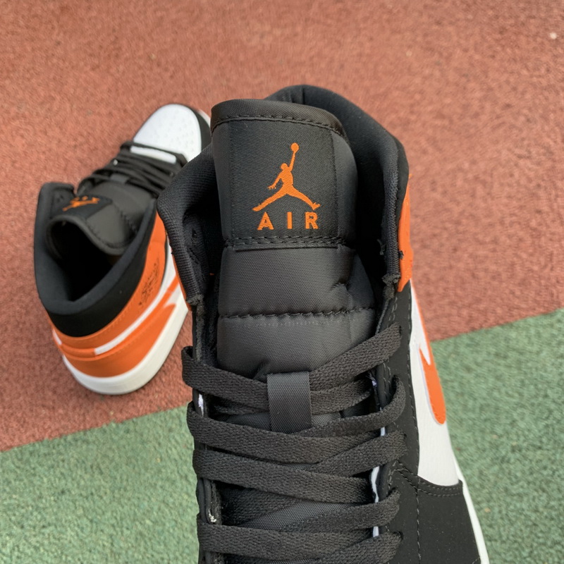 Jordan 1 Mid Shoes091