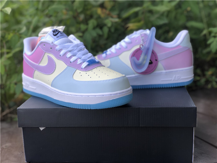 NIKE Air Force 1'07 LX UV