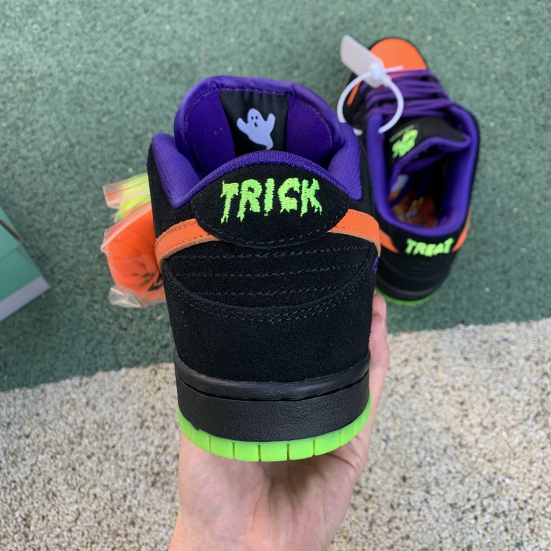 Nike SB Dunk Low “Night of Mischief”