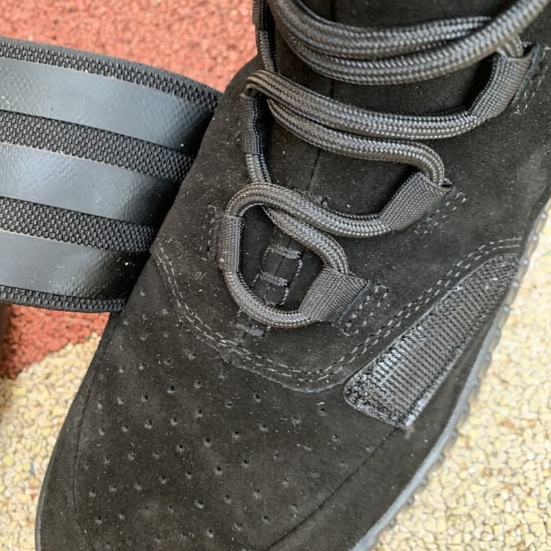 AD Yeezy 750 Boost “Black” Final Version