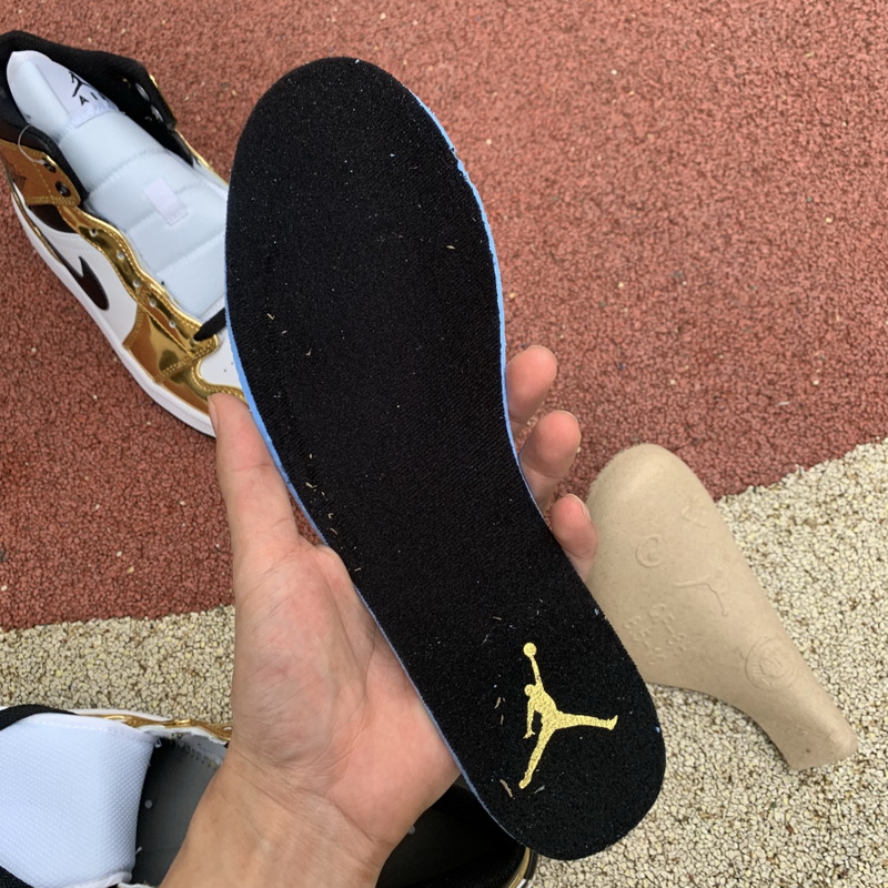 Jordan 1 Mid Metallic Gold Black White