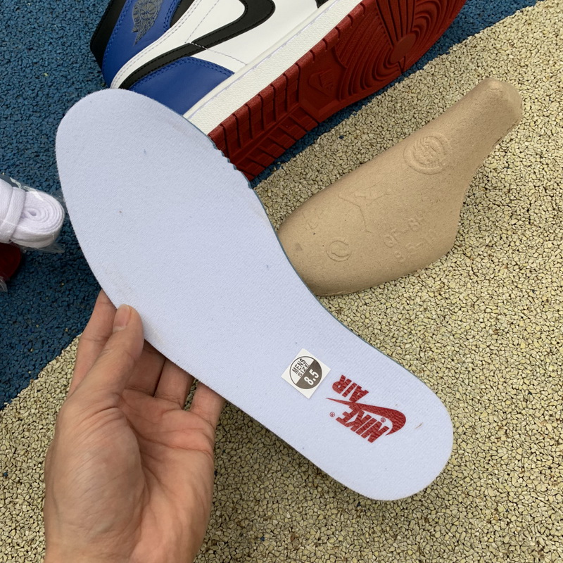 Air Jordan 1 High OG Top 3