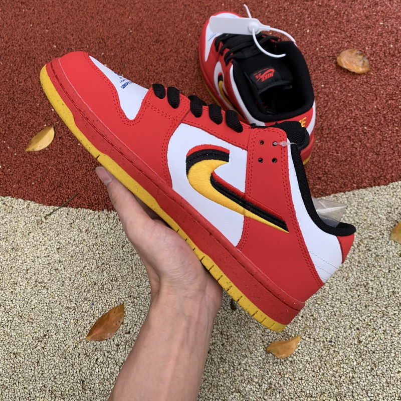 Nike SB Dunk Low “25th Anniversary”