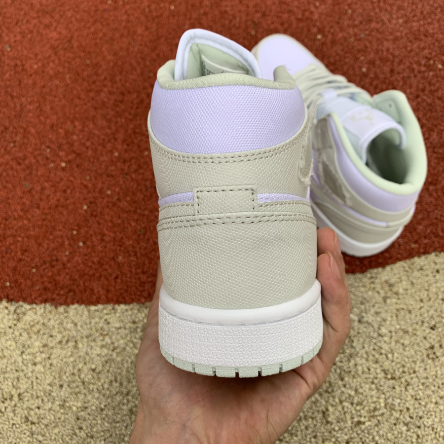 Air Jordan 1 Mid Spruce White